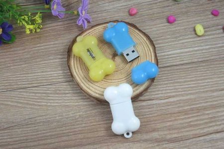 Memoria USB en PVC con forma de hueso