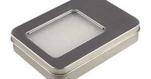 Caja en metal para memorias USB con ventana y espuma interior troquelada