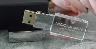 Pendrive USB cristal grabado láser con LED