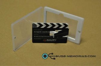 Memoria USB tarjeta en funda PVC cierre magnético