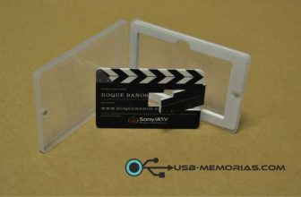 Memoria USB tarjeta en funda PVC cierre magnético